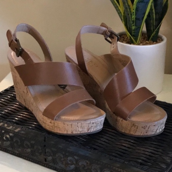 Franco Sarto Leather Wedge Sandals Whiskey Brown Sz 7.5 - Picture 1 of 10